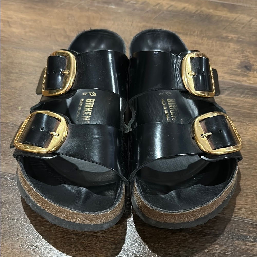 Birkenstock black & gold Arizonas 39